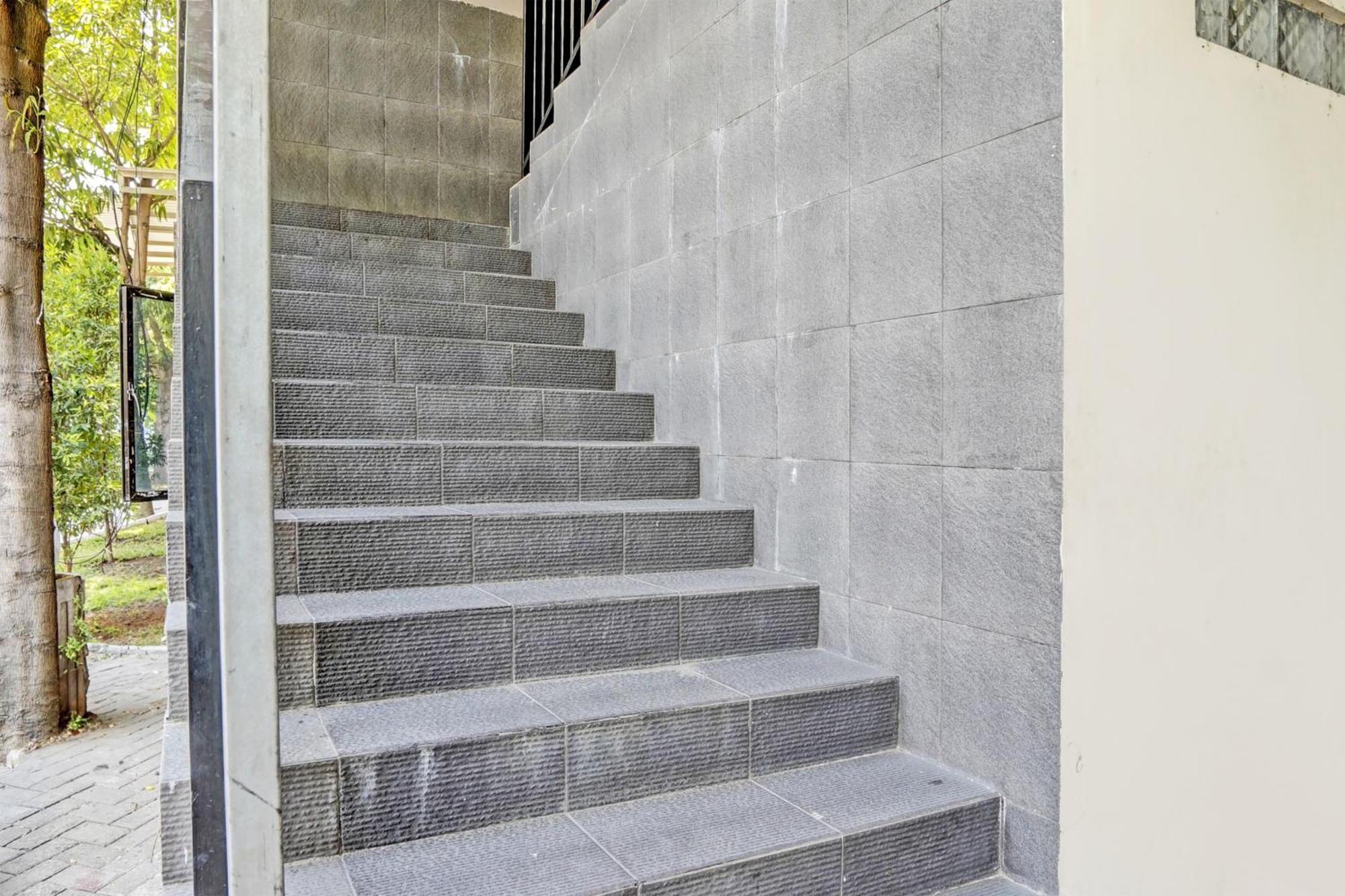 Oyo 93112 Garden Homestay 3 Merlion Σουραμπάγια Εξωτερικό φωτογραφία
