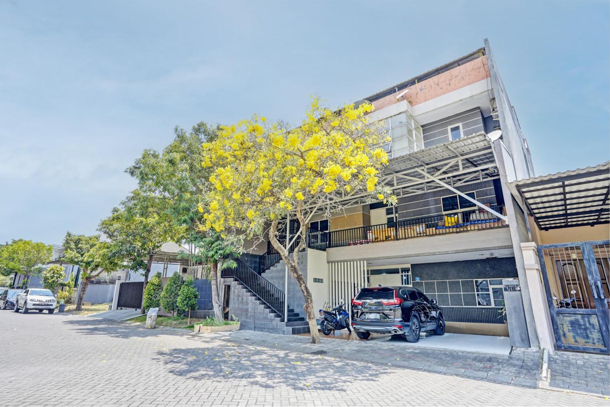 Oyo 93112 Garden Homestay 3 Merlion Σουραμπάγια Εξωτερικό φωτογραφία